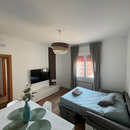 Soleo Guesthouse Монца Екстериор снимка
